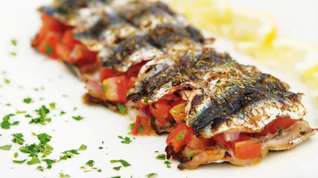 «Σαρδελάκι»  «Σαρδελάκι... με θέα»