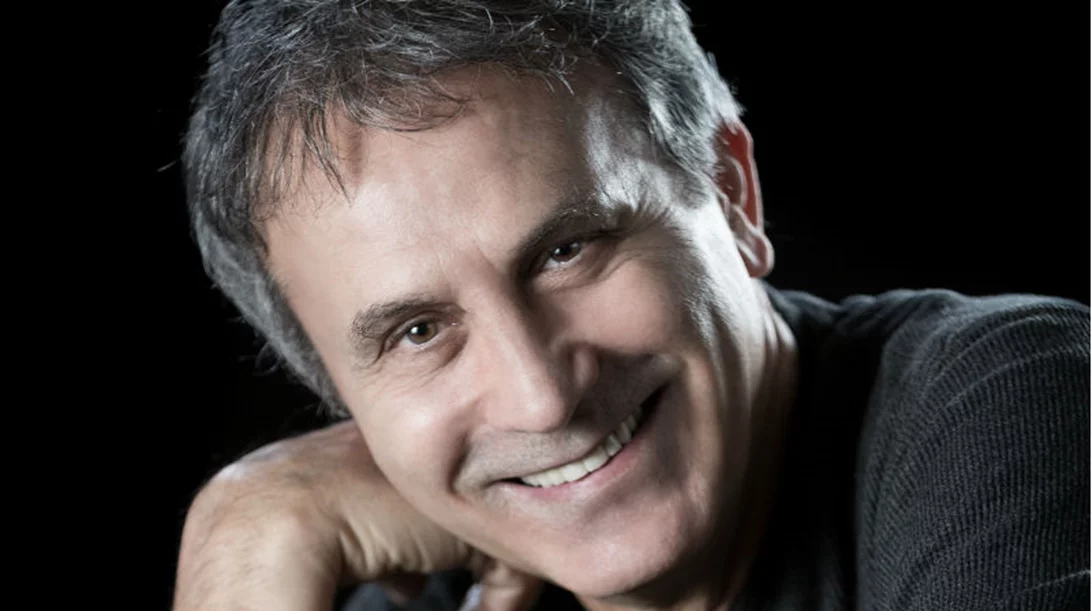 Γιώργος Νταλάρας: «Δεν θα συνέχιζα το τραγούδι αν δεν συναντούσα τον Σταύρο»