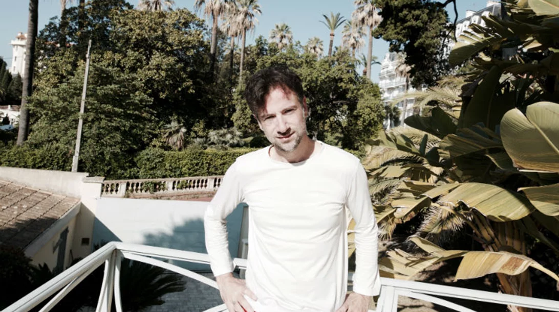 Το "Κατάστρωμα" του Κωστή Μαραβέγια και δεύτερη νύχτα στον Κήπο του Μεγάρου