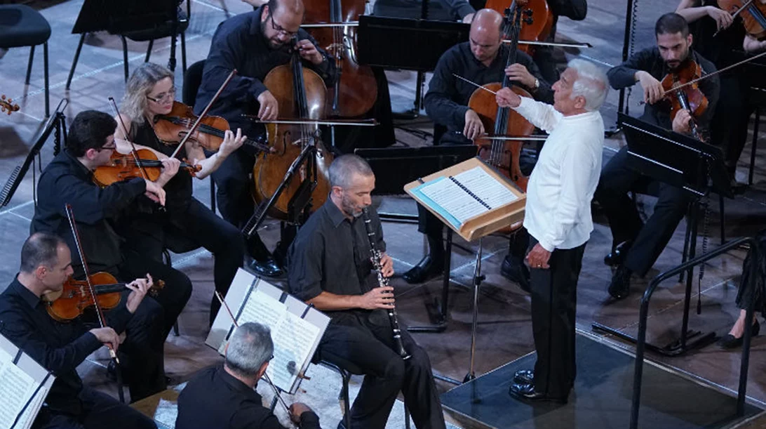 ΚΟΑ υπό Ασκενάζυ, χωρίς εκπλήξεις – Επανεμφάνιση του «KYKLOS Ensemble» με απορίες