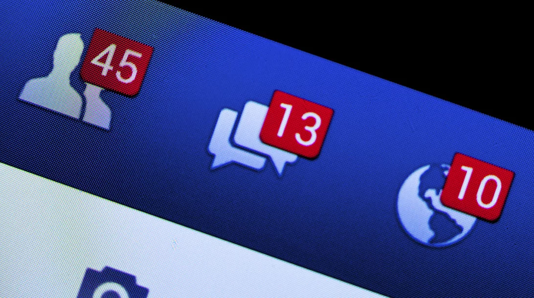 Βραδινό σόου στο Facebook από Trump