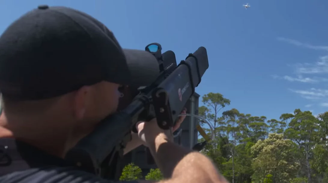 Ειδικό όπλο για drones ετοιμάζει αμερικανική εταιρεία