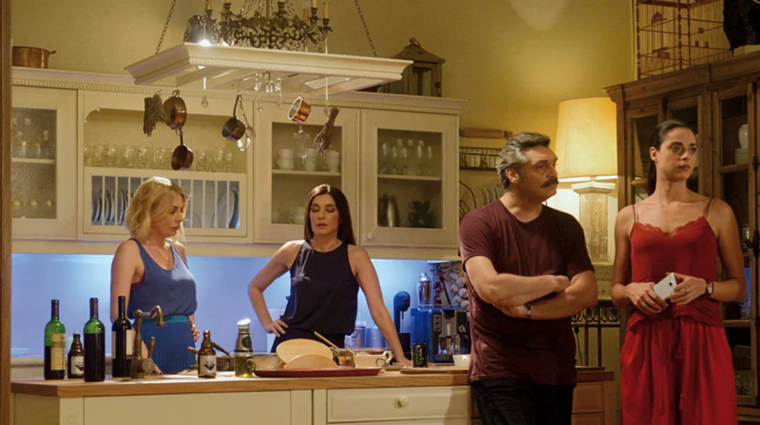 Απόψε (23/1) στην TV: δύο σύγχρονες ελληνικές κωμωδίες