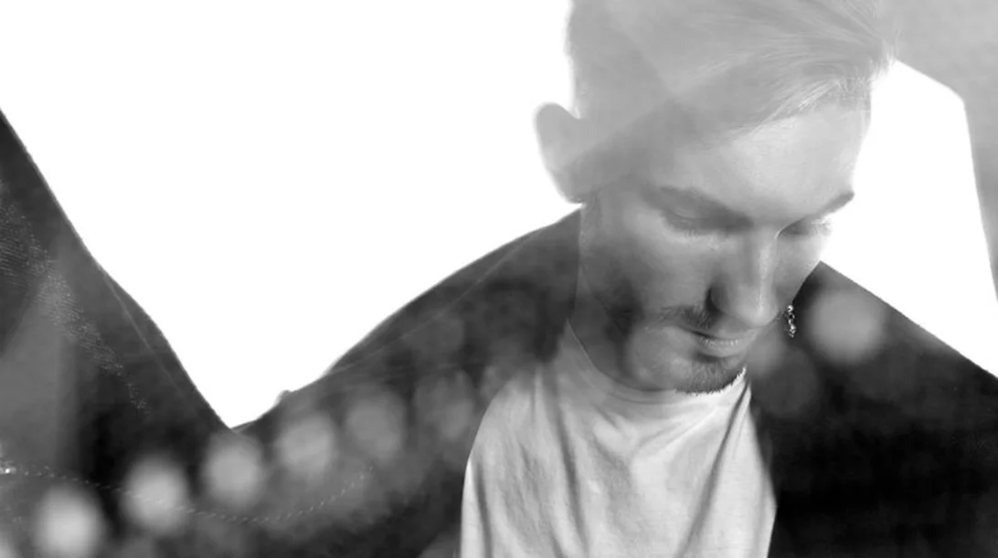 Ο Sigha για πρώτη φορά στην Αθήνα