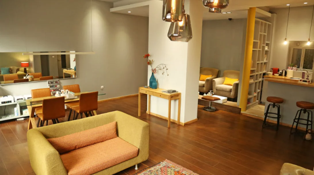 5 nail spots για εντυπωσιακά νύχια  