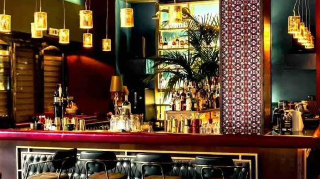 Το «Stay Hungry Bitch» στο «Τhe Cotton Club»