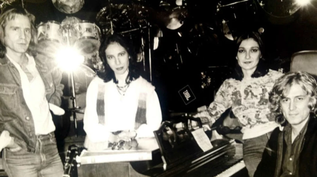 Ζήσε το Πάρτυ στη Βουλιαγμένη στο Internet