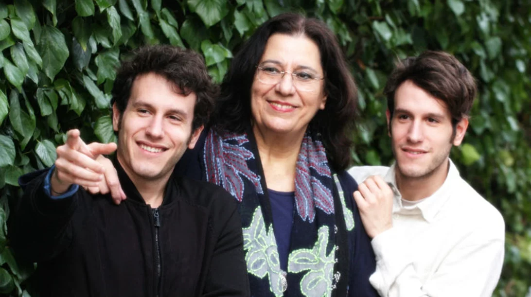 Η Μαρία Φαραντούρη στον «Παρνασσό» και ''Όλα αρχίζουν ξανά''