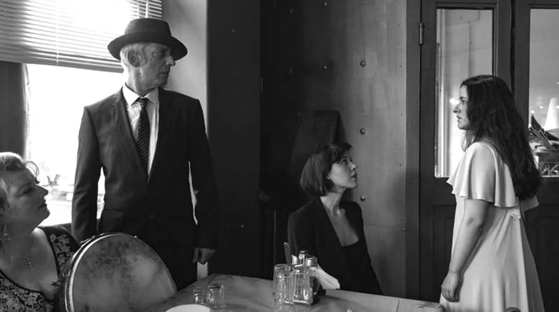 Θέατρο στα ταβερνεία; Ναι, γιατί (και) το φαγητό ποίηση είναι!