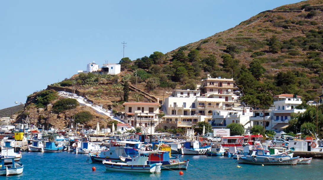 Στους Φούρνους, αδέλφια, στους Φούρνους!