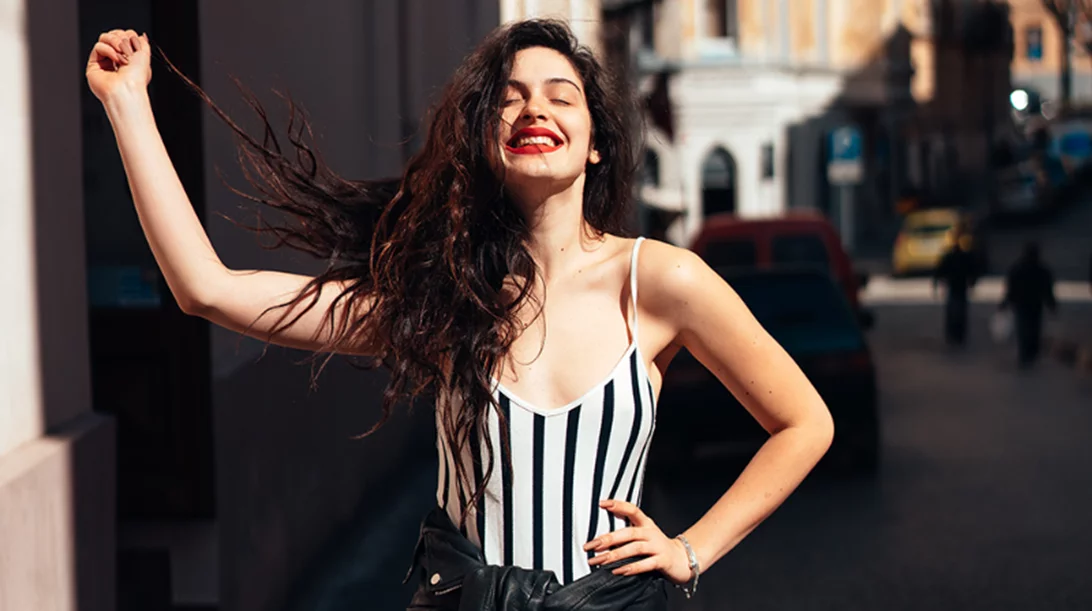 Post Summer Hair: 4 βήματα για ολική επαναφορά 