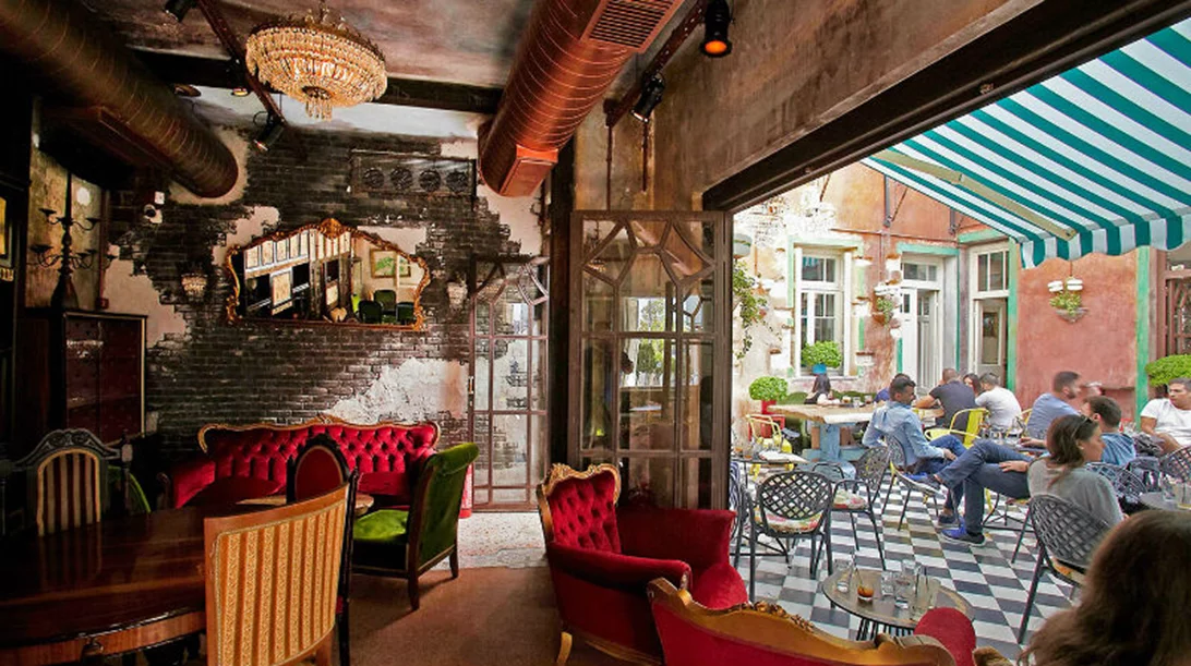 Τσαλαπετεινός ενός έτους