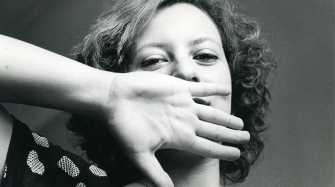 Το Flix it παρουσιάζει τη Λένα Πλάτωνος όπως δεν την έχετε ξαναδεί