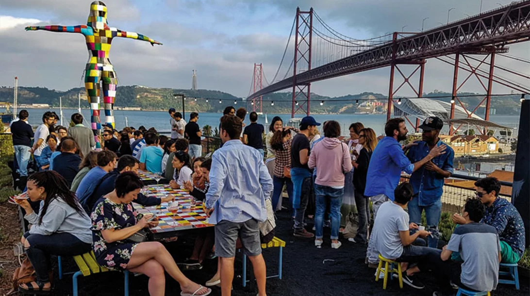 Περπατήσαμε στο LX  Factory, το... Γκάζι της Λισαβόνας