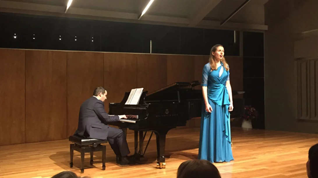 Το Ωδείο Αθηνών σε ολική επαναφορά και ένα λυρικό διαμάντι (Βάσια Αλάτη) για το μέλλον 