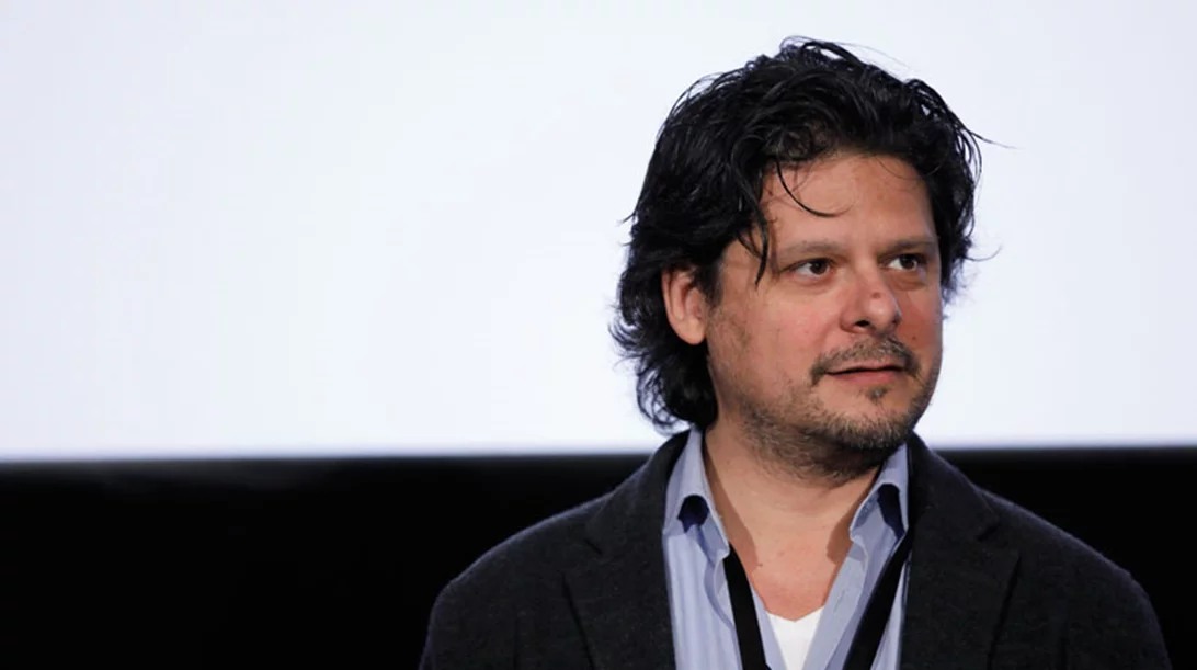 Ο Λευτέρης Χαρίτος μας  μιλά για τα βάθη του «Dolphin Man»