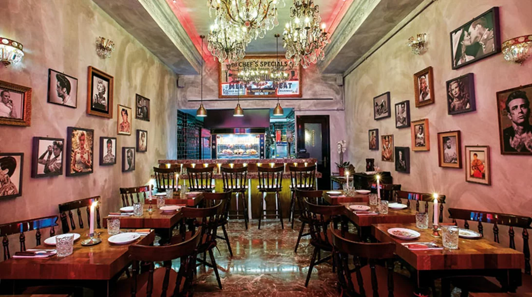 «Spit Jack»: Πόσα tattoos χωράνε σε μια ροτισερί;