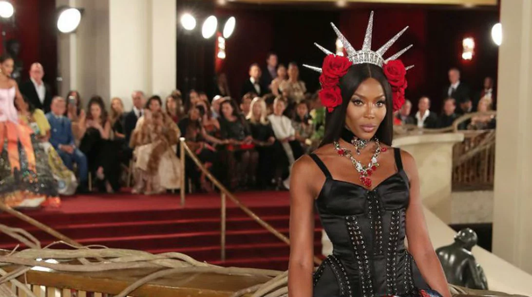 Μια Extravaganza δια χειρός Dolce & Gabbana