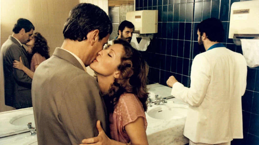 Ο Γιάννης Βεσλεμές και η Αφροδίτη Νικολαΐδου μας ξεναγούν στις «Σκοτεινές Πόλεις Ξανά» του Ελληνικού Σινεμά