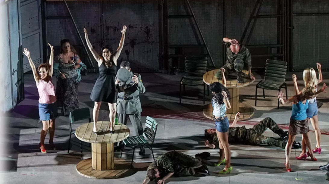 Η επιστροφή μιας σύγχρονης, σκληρής «Κάρμεν» 