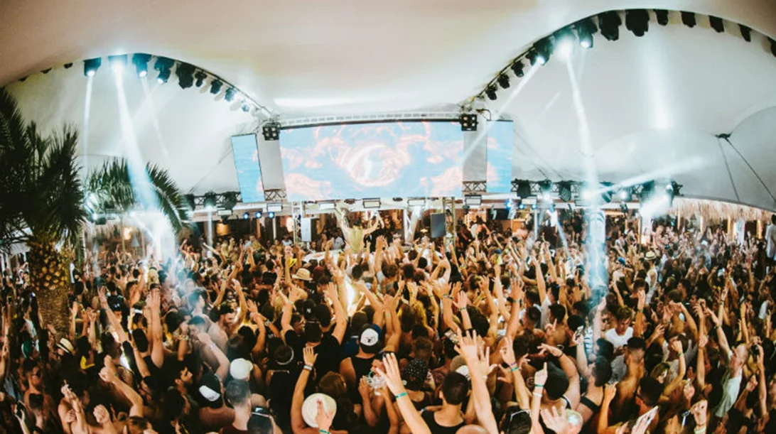 Τα καλύτερα καλοκαιρινά DJ events των νησιών