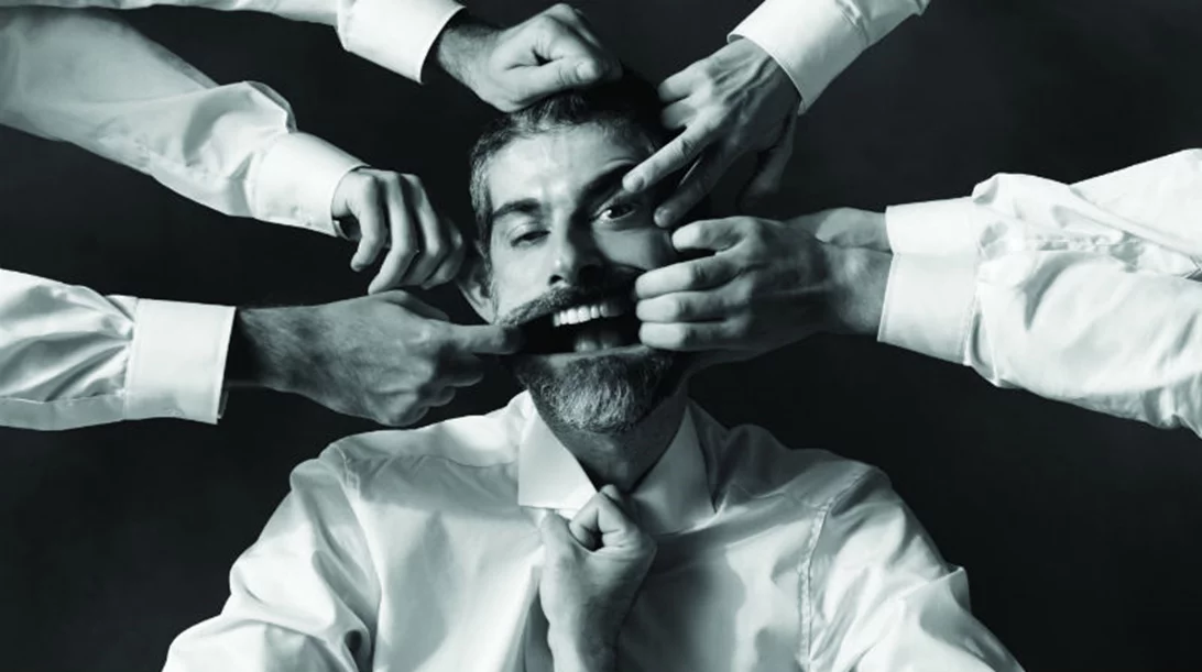 Έκτορας Λυγίζος: «Ζούμε την παρερμηνεία της πραγματικότητας»