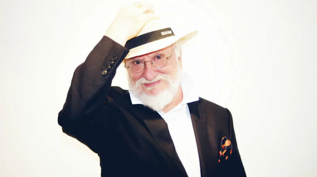 Η αυτοβιογραφία του Σαββόπουλου είναι από τα πιο μοναχικά βιβλία που διάβασα πρόσφατα