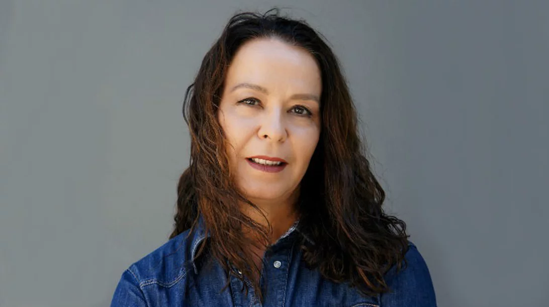 Αναστασία Παπαστάθη: «Το κράτος αντιμετωπίζει τον Έλληνα πολίτη και πολύ περισσότερο τον καλλιτέχνη με καχυποψία»