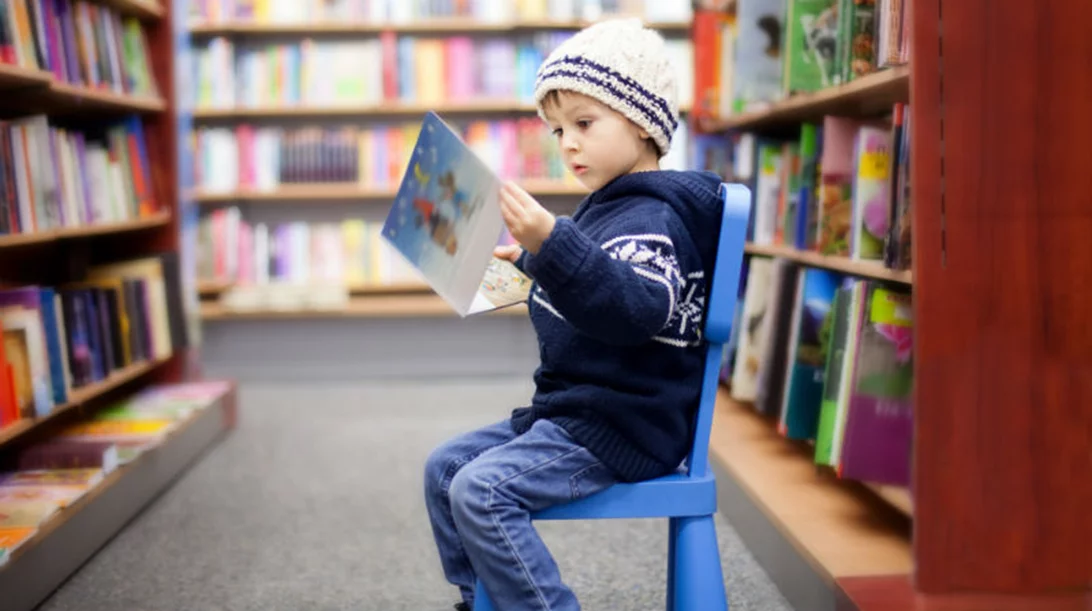 Η Κοκό Σανέλ, η Θεσσαλονίκη αλλά και οι κλασικοί ήρωες των Χριστουγέννων μέσα από 12 νέα παιδικά βιβλία