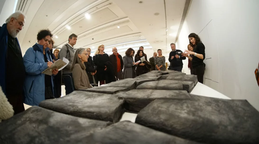 Παιδιά και νέοι ανακαλύπτουν τη «δική τους βιβλιοθήκη» στο Μέγαρο Μουσικής