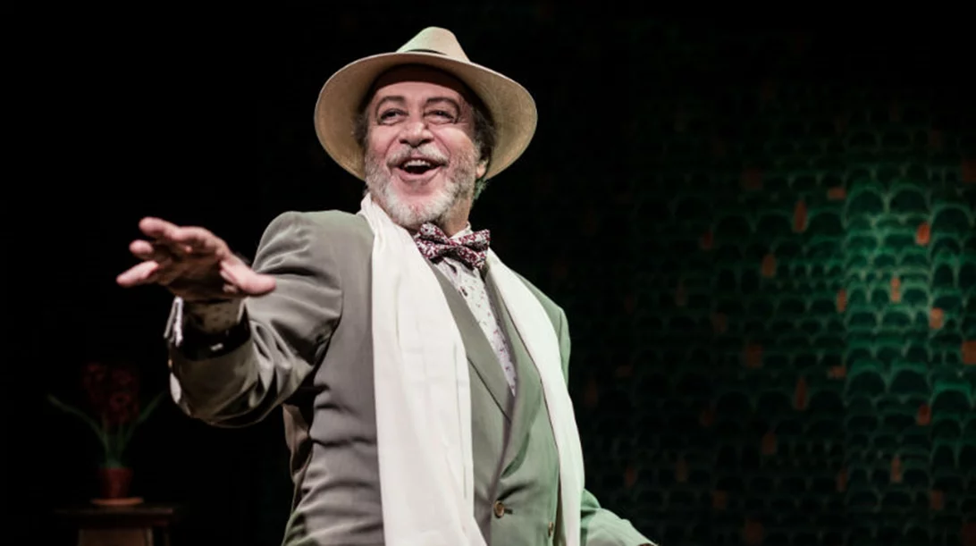 Γρηγόρης Βαλτινός: "Το θέατρο είναι παιδί της εποχής του, πρέπει να μιλάει τη γλώσσα της"