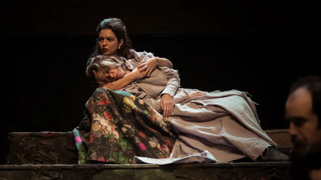 Γιατί βλέπουμε τόσο Λουίτζι Πιραντέλο φέτος στις αθηναϊκές σκηνές;