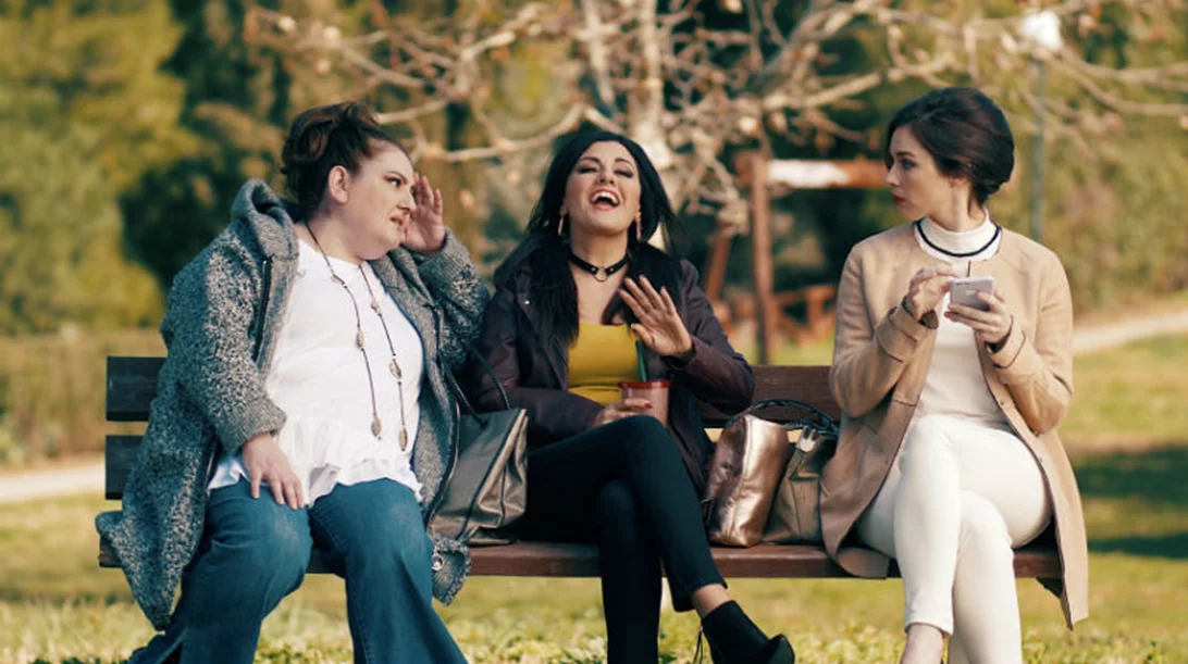 Αυτές είναι οι «Μαμάδες στο παγκάκι»