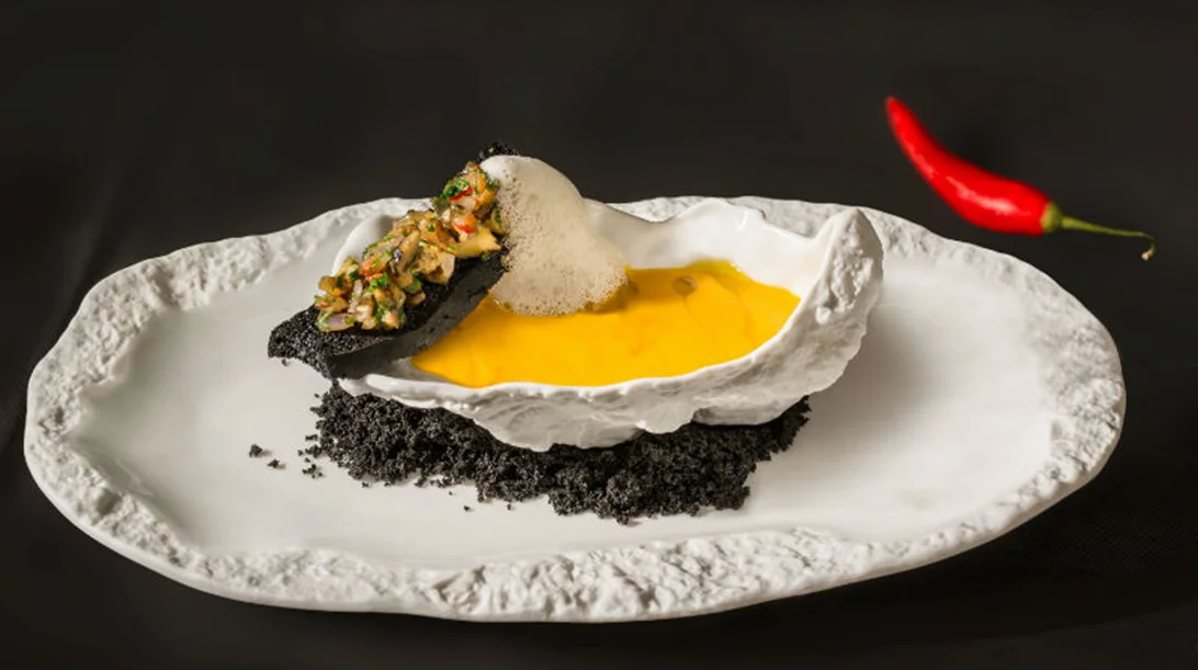 Το «Santoro» έρχεται στο «Ark» και θα μας σερβίρει τη Σαντορίνη στο πιάτο