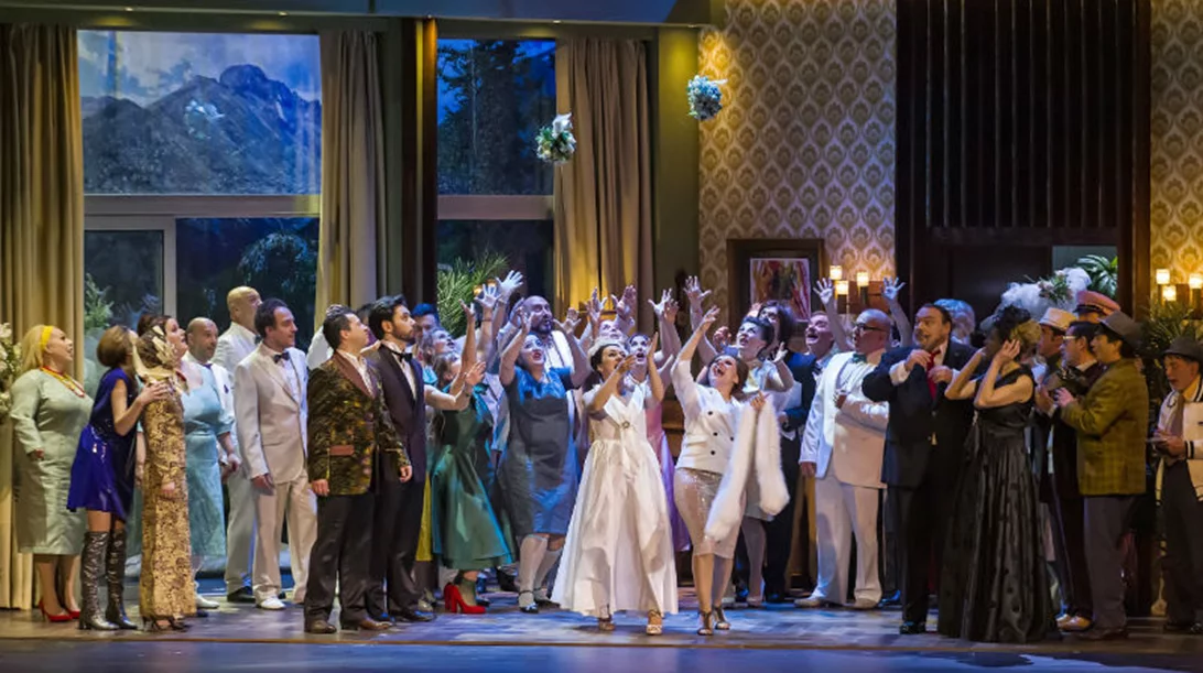 «Γάμοι του Φίγκαρο» vintage αισθητικής: Η αποκλειστικά θεατρική δικαίωση της μοτσάρτιας ιδιοφυίας