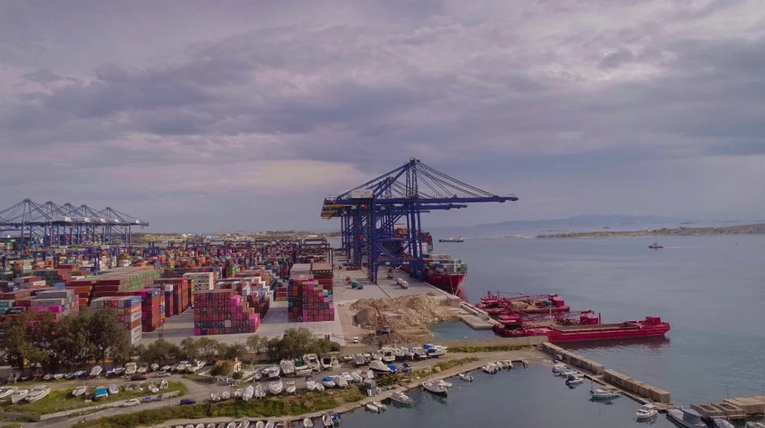 Το «Μοιραζόμαστε το Πέραμα» φωτίζει τη ξεχασμένη ζώνη του Περάματος