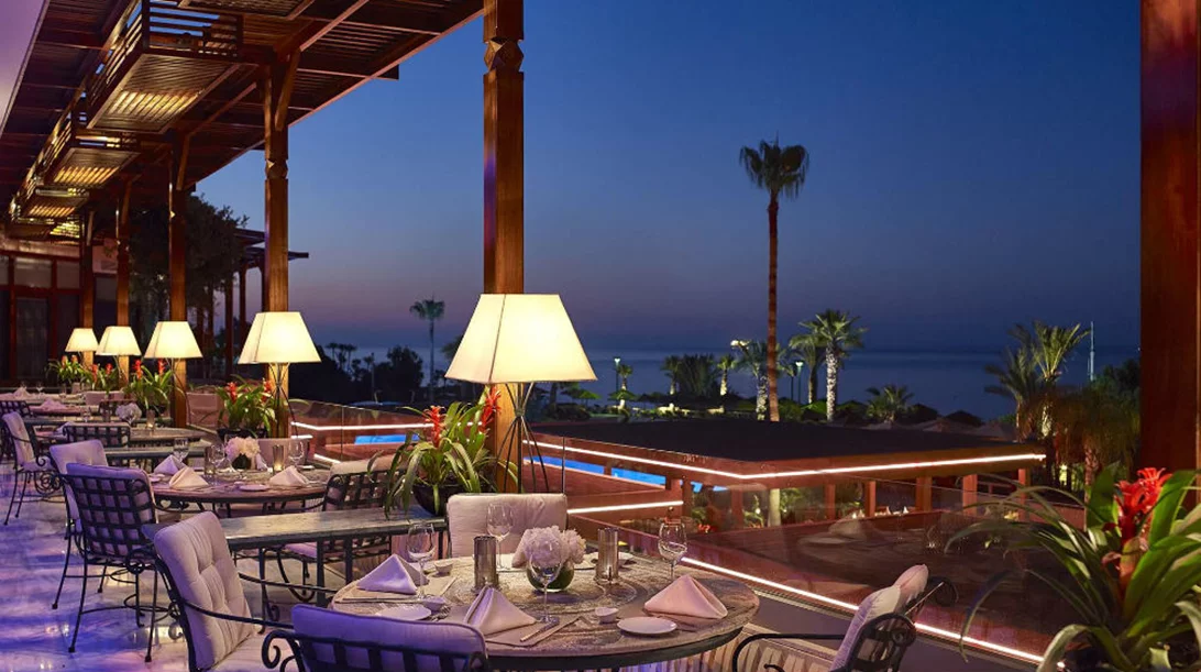 Δύο ξενοδοχεία και 4 εστιατόρια που δικαιολογούν το ταξίδι στη Λεμεσό