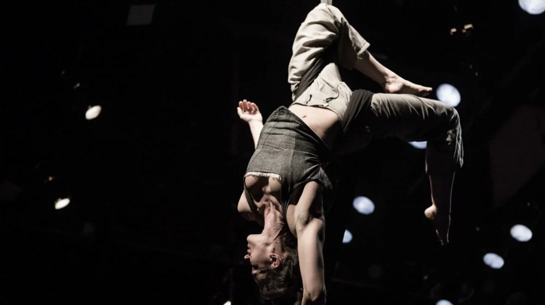 Χριστίνα Σουγιουλτζή: «Μπορούμε να επικοινωνήσουμε κάτι έξω από αυτή τη μεγάλη φυσαλίδα του χορού;»