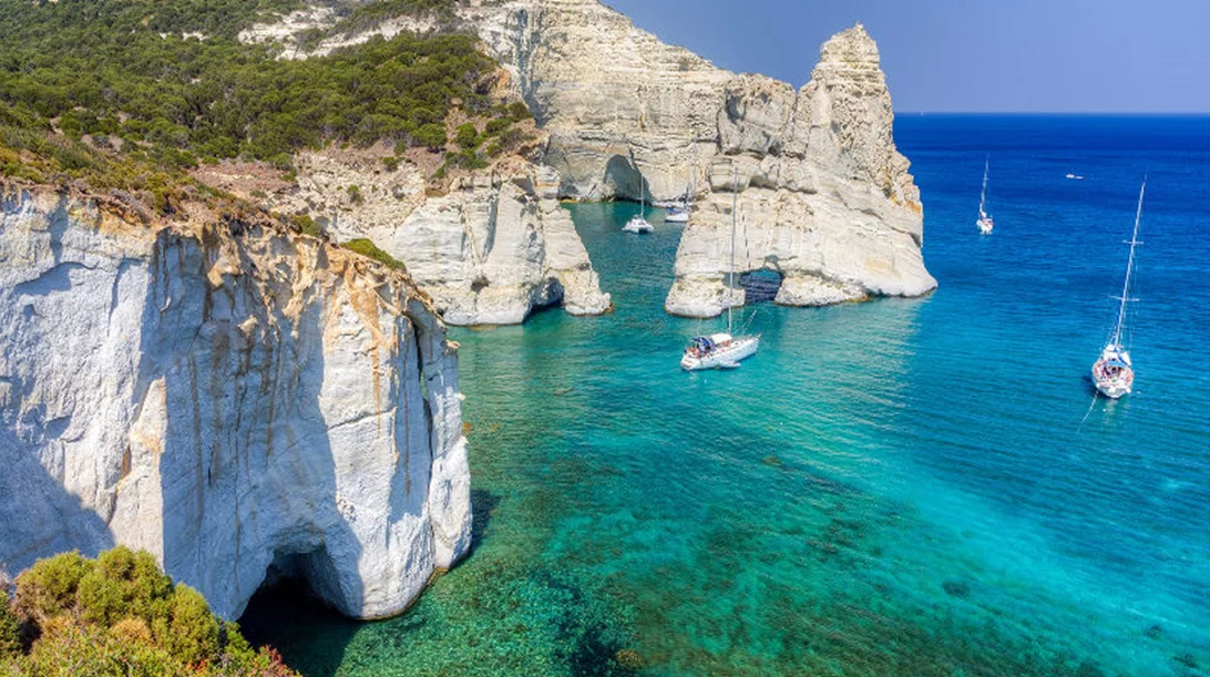 Μήλος και Πάρος: Οι κυκλαδίτικοι θησαυροί του 2025