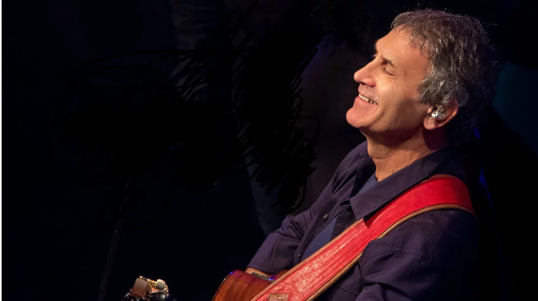 Μιλήσαμε με τον Γιώργο Νταλάρα για τις δυο μεγάλες συναυλίες του στο Ηρώδειο