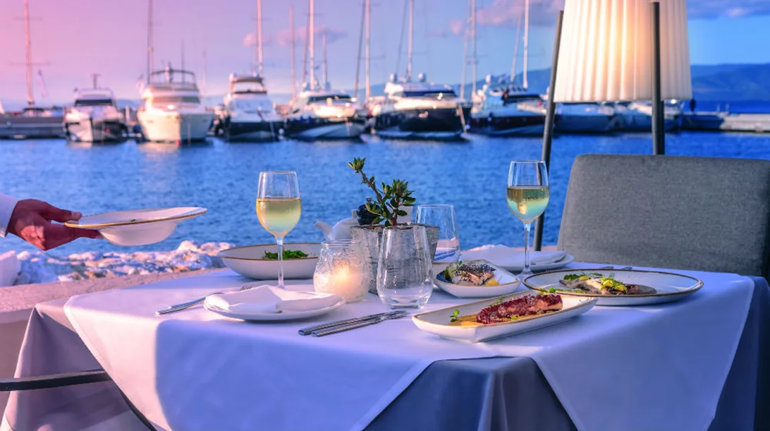 Τι μαγειρεύει η Ντίνα Νικολάου στο «Miraggio»;