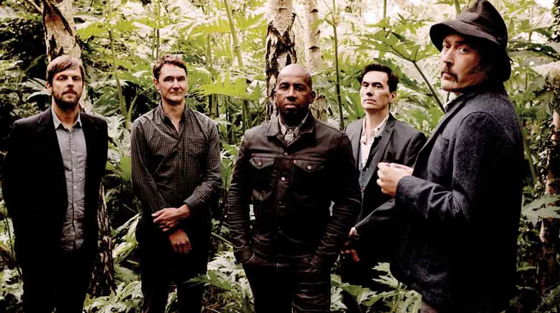 Ο Stuart A. Staples μας μιλά για το μέλλον των Tindersticks και το κινηματογραφικό live τους στο Ηρώδειο 