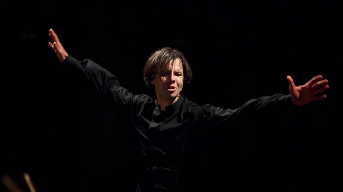 O Θεόδωρος Κουρεντζής και η musicAeterna στο Μέγαρο Μουσικής