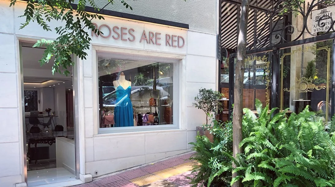 Roses are Red με Shopping Alert