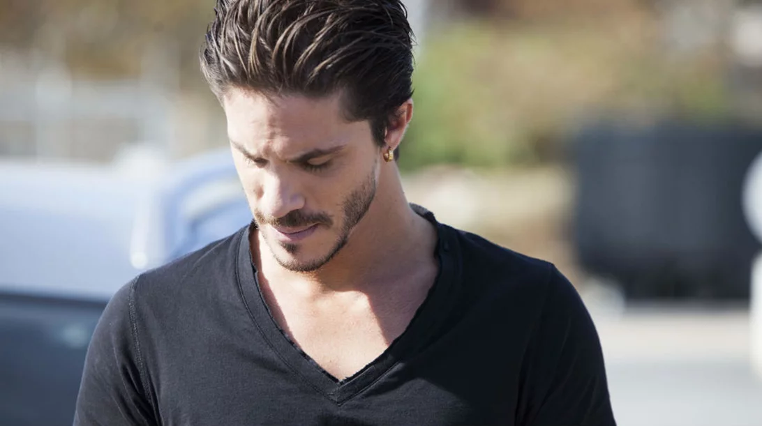 Ο Νίκος Οικονομόπουλος επιστρέφει στο Κέντρο Αθηνών