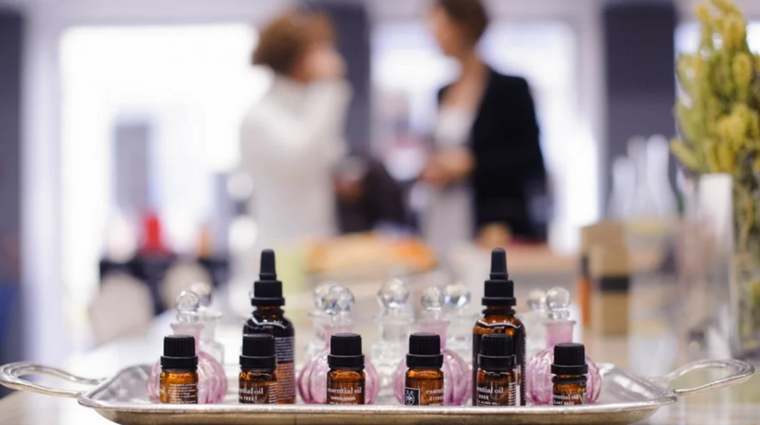 Αromatherapy time: 3 λόγοι τουλάχιστον για να γραφτείτε στην ακαδημία αρωματοθεραπείας