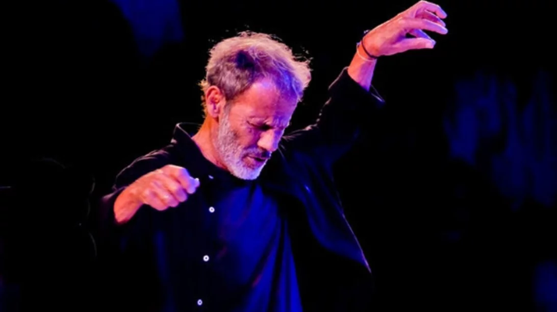 Ο Ξαρχάκος με λαϊκά και έντονα ερωτικά στο Gazarte. Και με νέες ημερομηνίες!