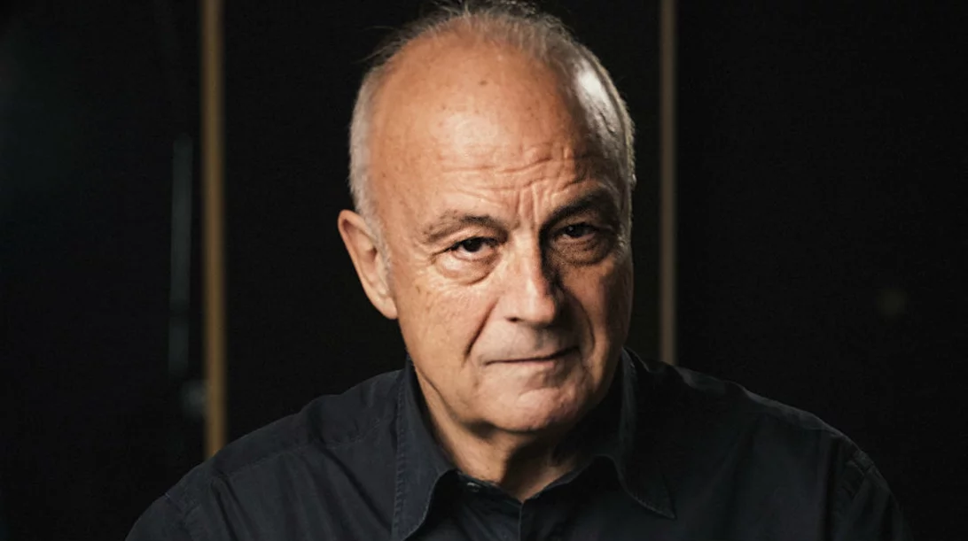 Ο Θανάσης Πολυκανδριώτης γιορτάζει 60 χρόνια "Στου φεγγαριού την αγκαλιά"