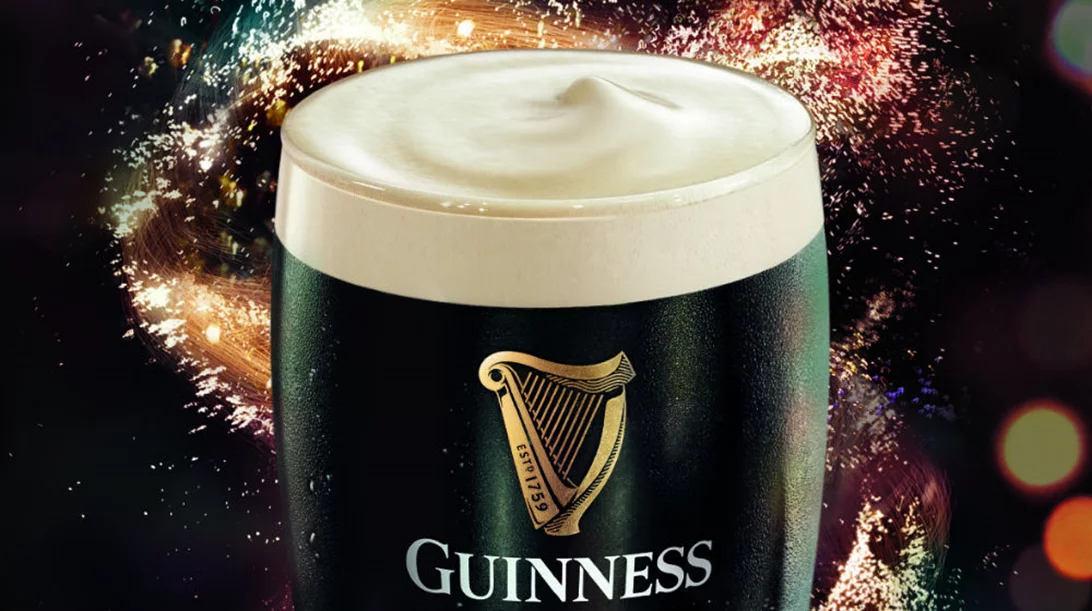 120 Black & White Christmas parties... Έτοιμοι;