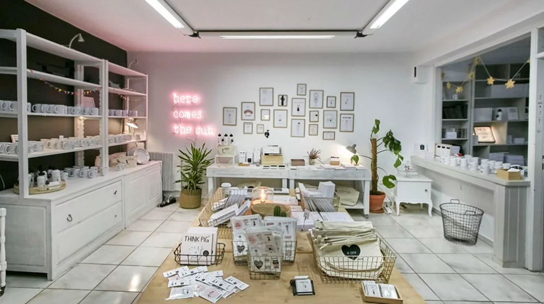 Think Pig: Δυο Αθηναίες βλέπουν την καθημερινότητα με χιούμορ 